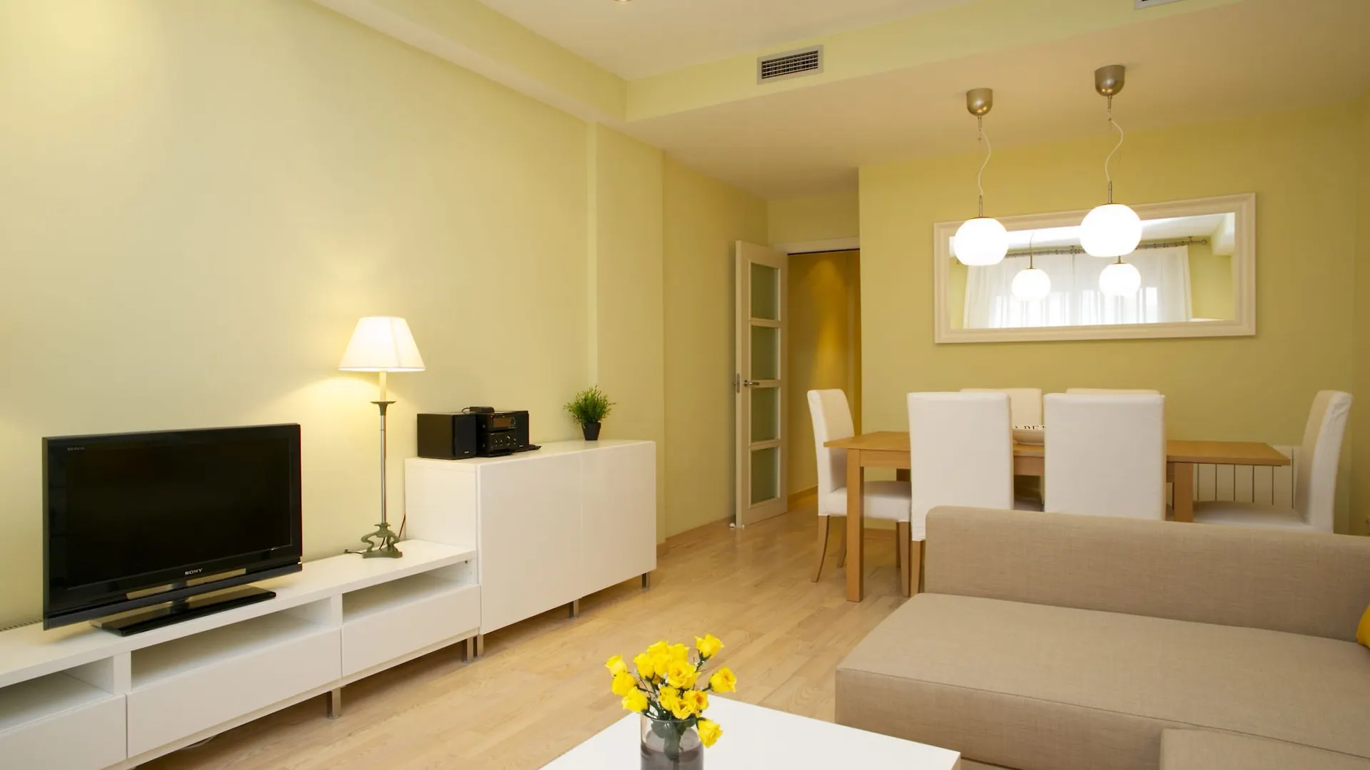 Sagrada Familia Views Apartman Barcelona